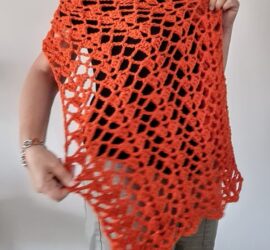 lacy crochet shawl free pattern- the saffron shawl