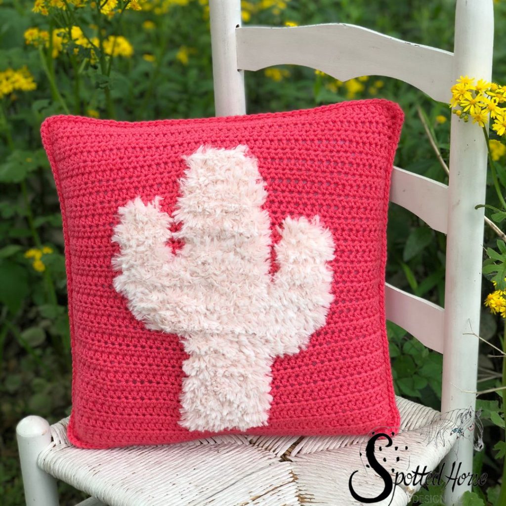 Fuzzy-Cactus-Pillow-Crochet-Pattern