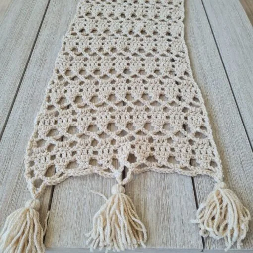 post photo- charts (600X600) naples table runner