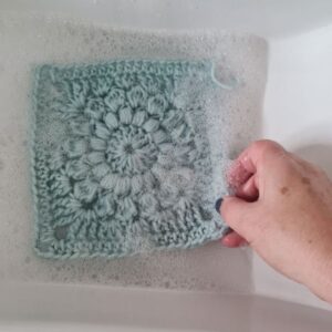 wet blocking crochet (1)