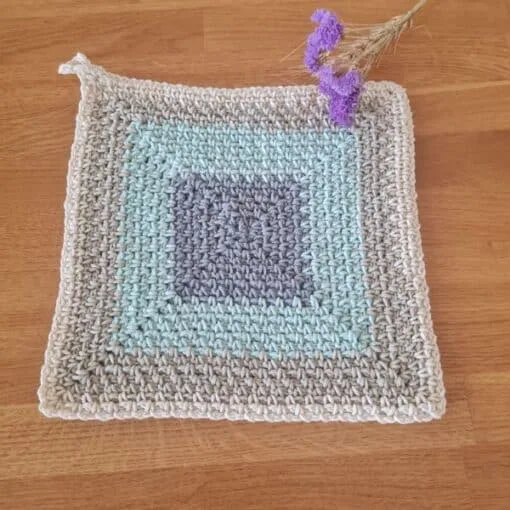Crochet linen stitch washcloth in self striping cotton