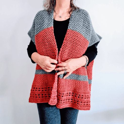 Violeta ruana free crochet pattern 1