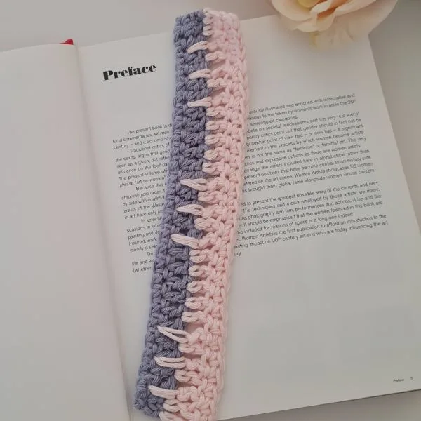 post photo- charts (600X600) Yam crochet bookmark free pattern