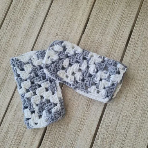 post photo- charts (600X600) salt and pepper crochet gloves