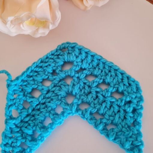 lacy chevron crochet stitch 2