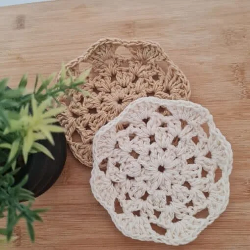 coaster free pattern CAL petal