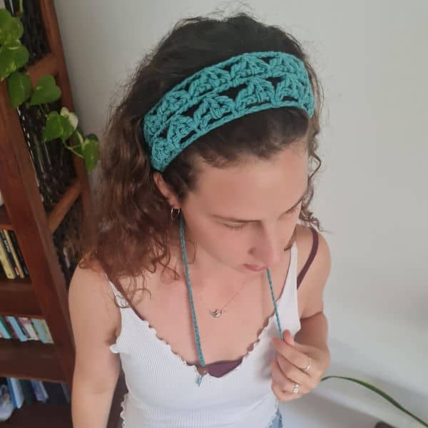 Breezy Crochet Headband for Summer free pattern 7