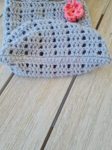 crochet bag with flower
